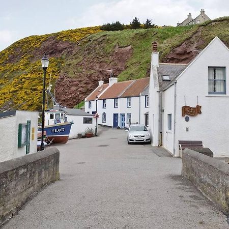 Fisherman'S Cottage In Pennan Exterior photo